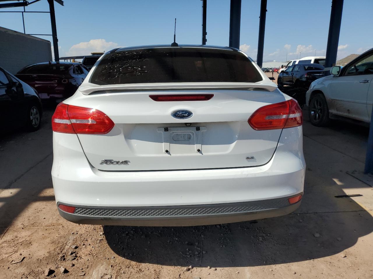 2015 Ford Focus Se VIN: 1FADP3F20FL221666 Lot: 69409575