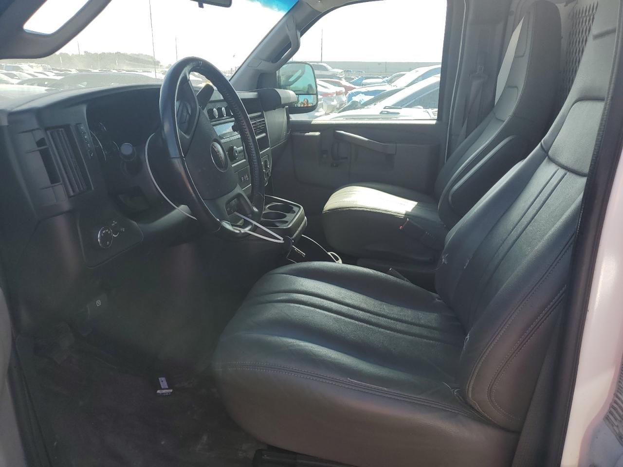 2021 GMC Savana G2500 VIN: 1GTW7AFPXM1196366 Lot: 67442595