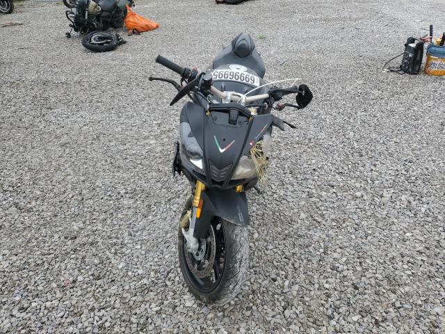 2014 APRILIA TUONO VR4  