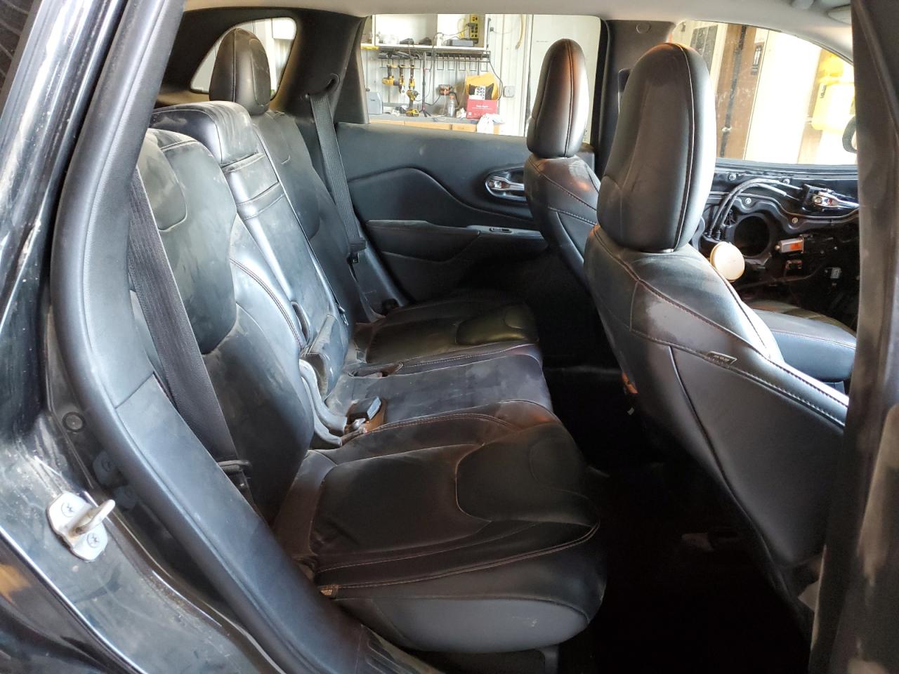 2015 Jeep Cherokee Trailhawk VIN: 1C4PJMBS1FW613221 Lot: 68860895