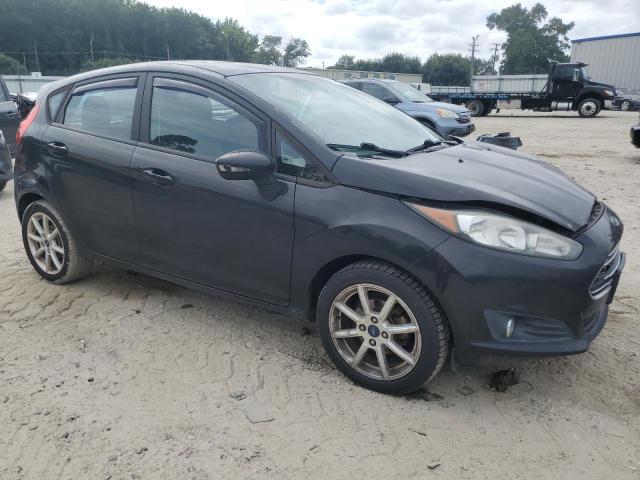  FORD FIESTA 2015 Czarny