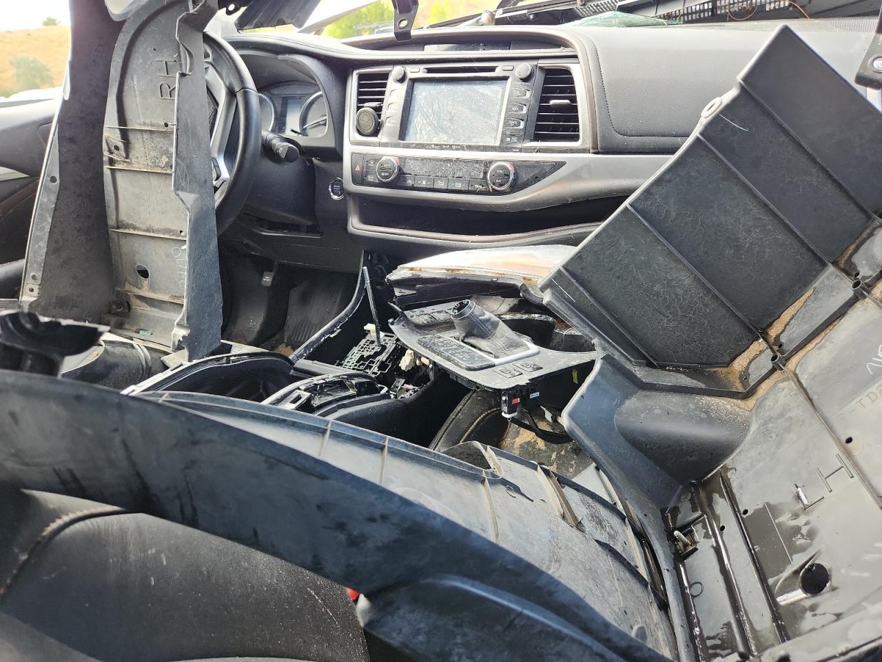 2019 Toyota Highlander Se VIN: 5TDJZRFH7KS600011 Lot: 69481005