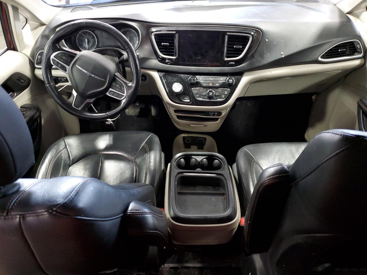 2020 Chrysler Pacifica Touring L VIN: 2C4RC1BG7LR138756 Lot: 70178995