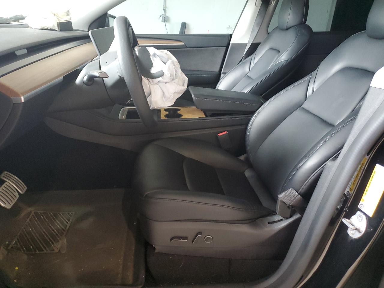 2022 Tesla Model Y VIN: 7SAYGDEF2NF537662 Lot: 67284735