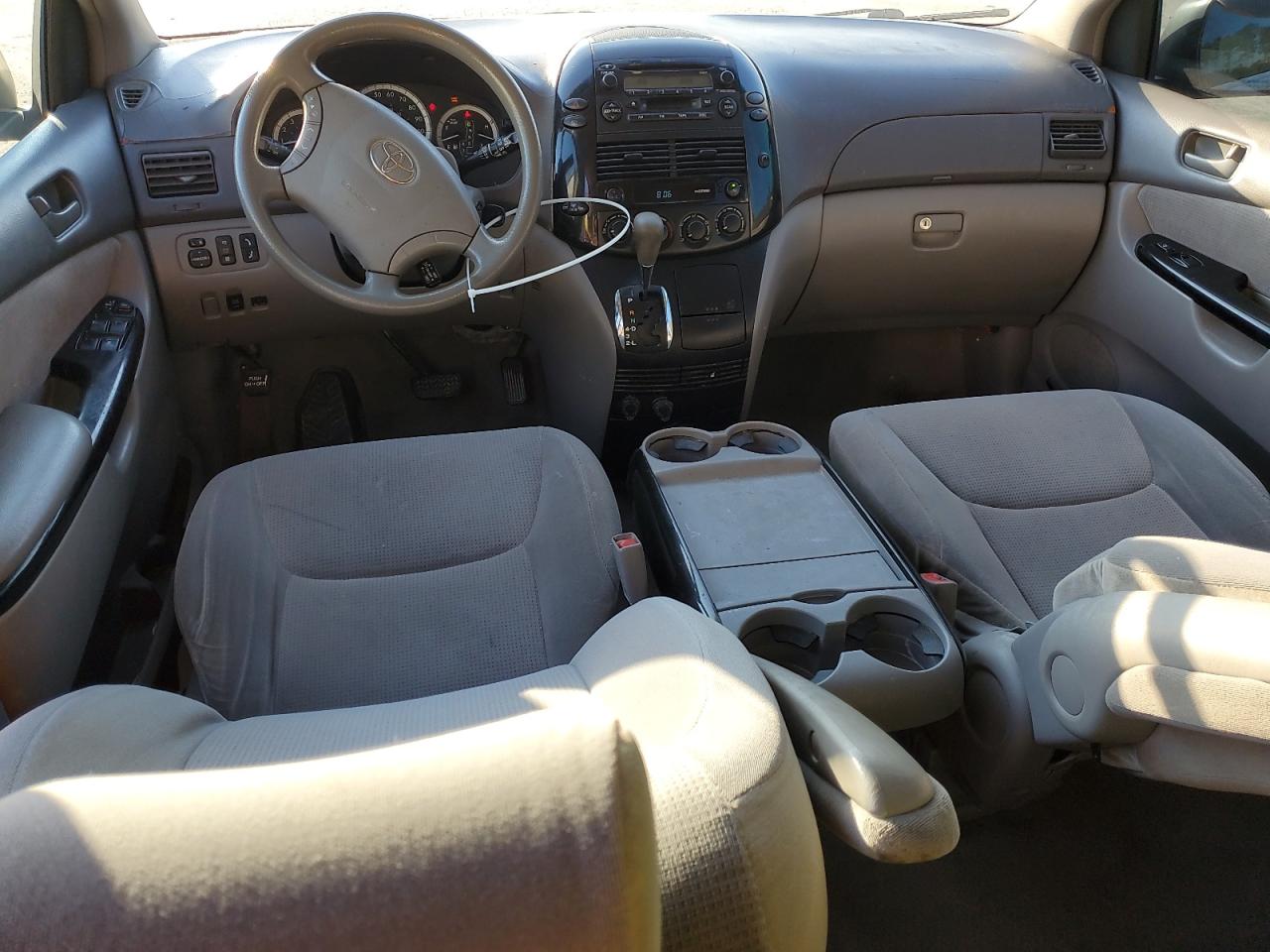 2004 Toyota Sienna Ce VIN: 5TDZA23C34S088681 Lot: 69765975