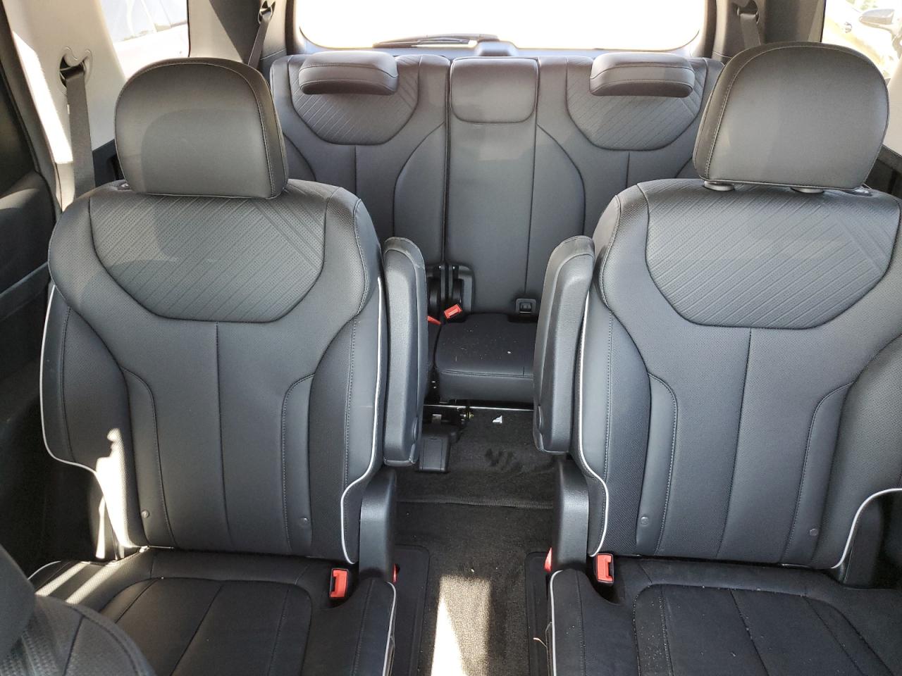 2025 Hyundai Palisade Xrt VIN: KM8R34GE3SU946642 Lot: 68621375