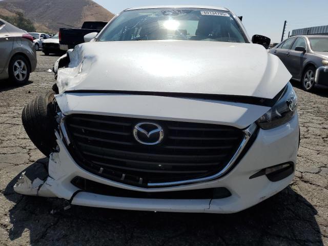  MAZDA 3 2018 Белы