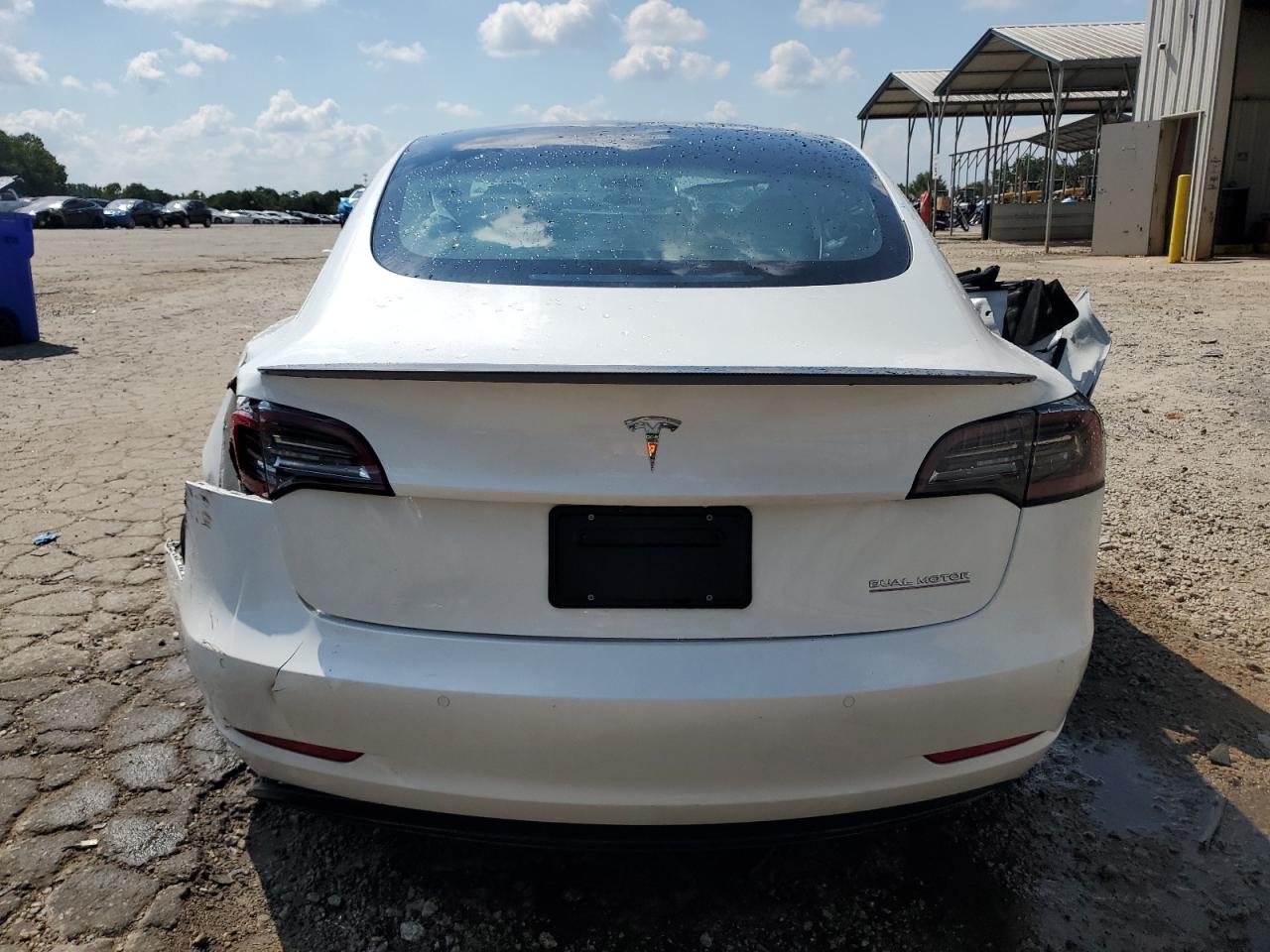 2021 Tesla Model 3 VIN: 5YJ3E1EC6MF045037 Lot: 70683045