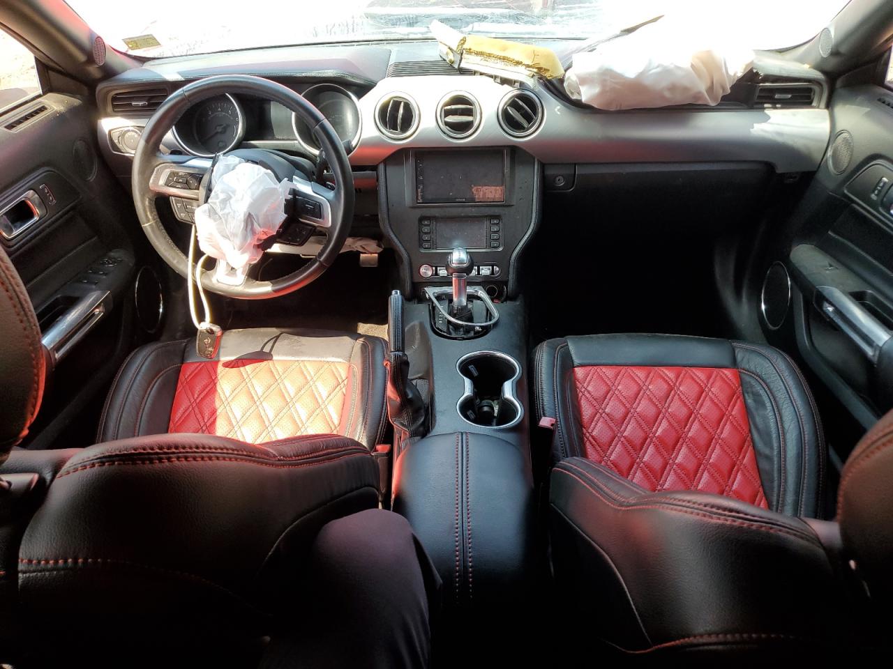 1FATP8UH2K5109787 2019 Ford Mustang