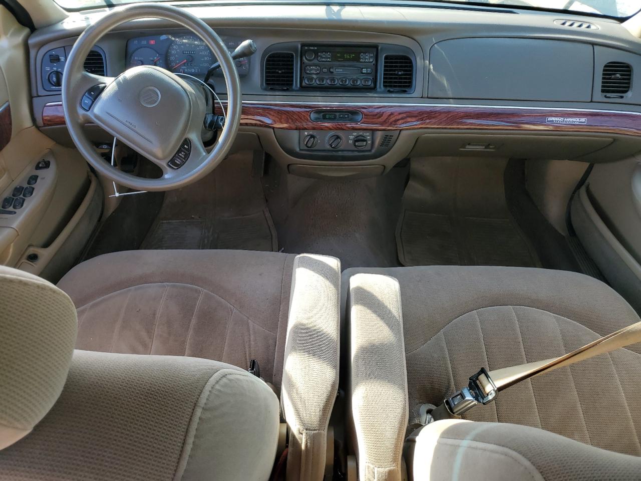 2000 Mercury Grand Marquis Gs VIN: 2MEFM74W0YX702109 Lot: 70818385
