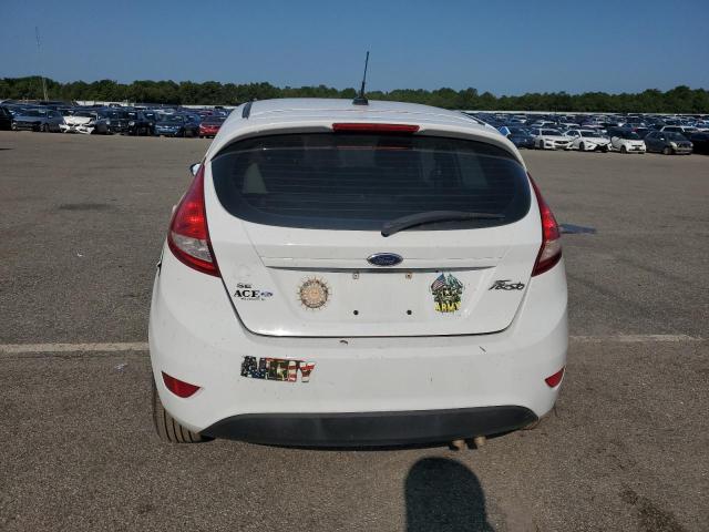  FORD FIESTA 2013 Biały