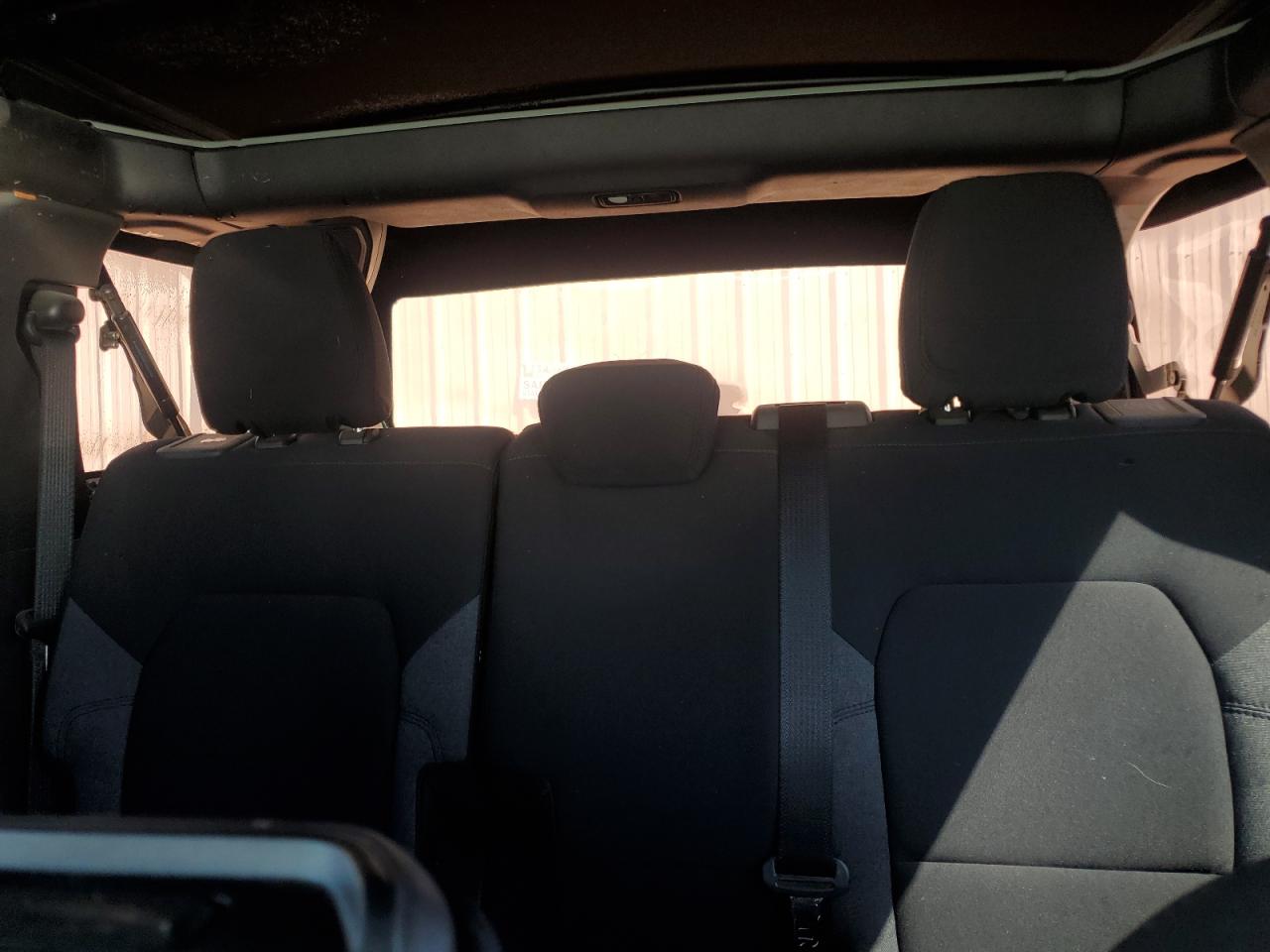 2021 Ford Bronco Base VIN: 1FMDE5BH5MLA84044 Lot: 68811505