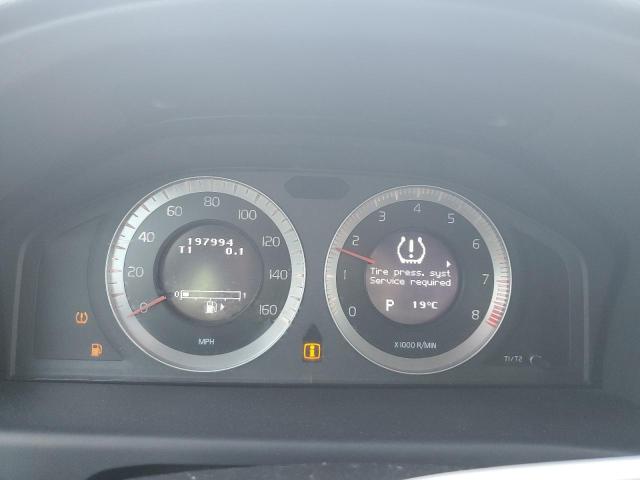 2010 VOLVO XC70 3.2  