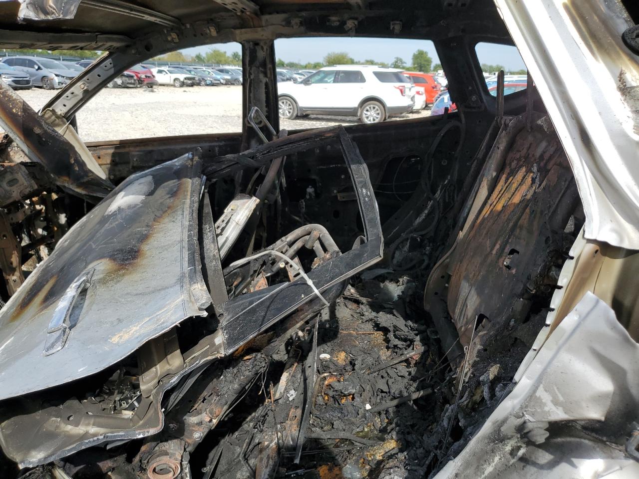 2015 Nissan Rogue VIN: JN8AS5MT5FW669326 Lot: 69755795