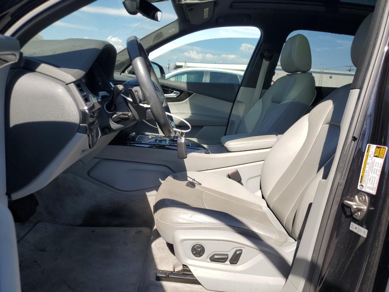 2017 Audi Q7 Premium Plus VIN: WA1LAAF76HD018859 Lot: 70839105