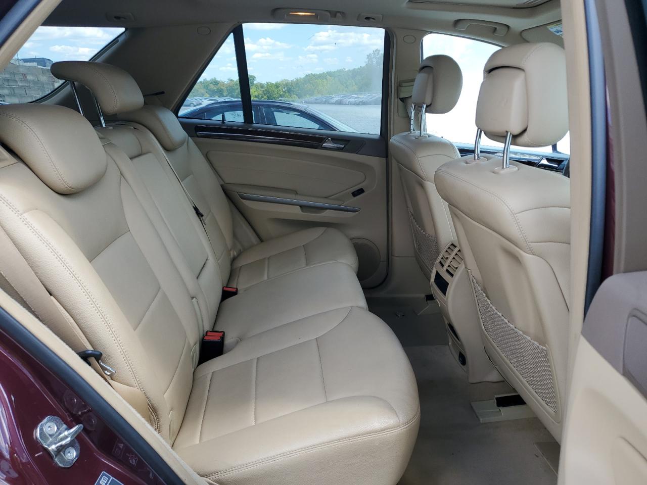 2010 Mercedes-Benz Ml 350 4Matic VIN: 4JGBB8GB0AA557877 Lot: 69583145