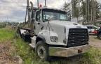 2014 FRHT 114SD - TRUCKS ROLL-OFF CONTAINER TRUCK à vendre chez Copart AB - EDMONTON