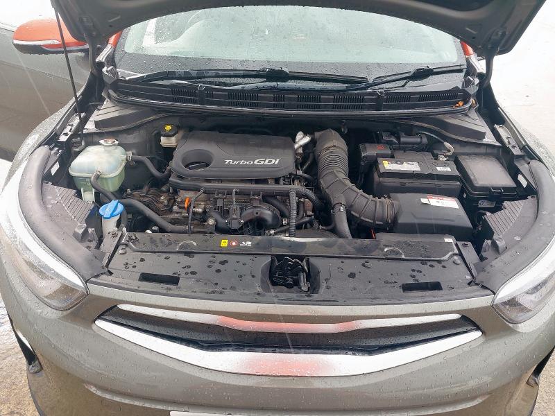 2019 KIA STONIC 4