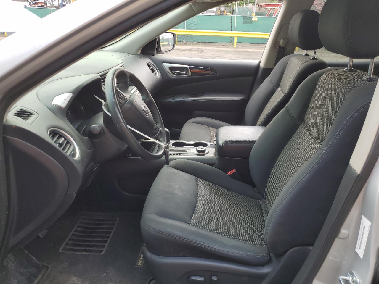 2018 Nissan Pathfinder S VIN: 5N1DR2MM7JC632067 Lot: 70187405