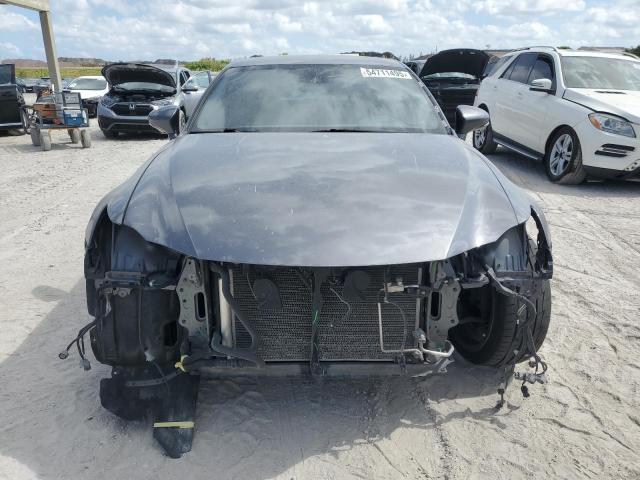 Sedans LEXUS IS 2017 Srebrny