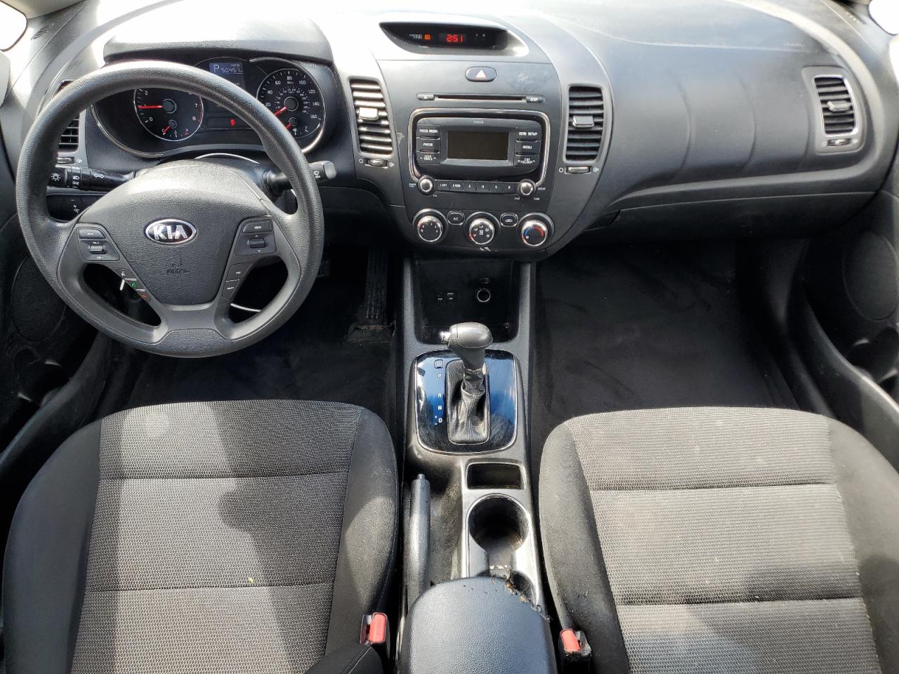 2017 Kia Forte Lx VIN: 3KPFK4A7XHE143984 Lot: 70048205