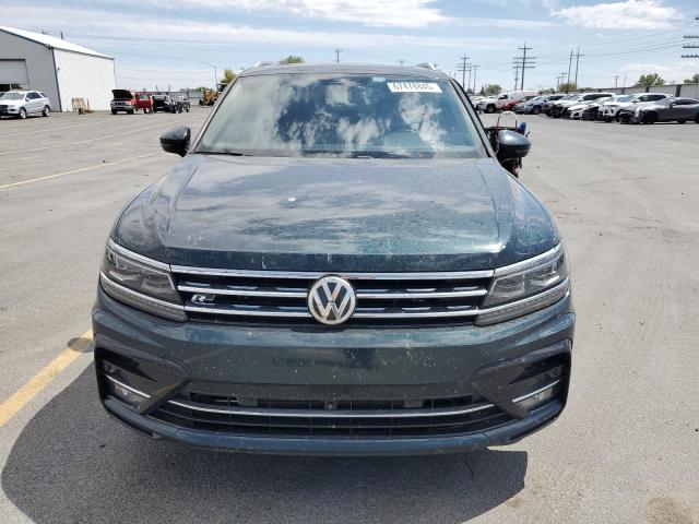  VOLKSWAGEN TIGUAN 2018 Зеленый
