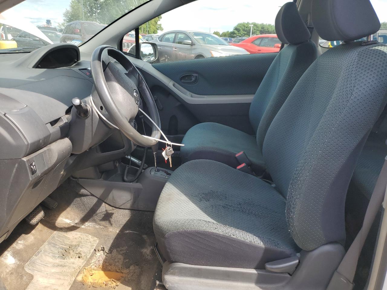 2007 Toyota Yaris VIN: JTDJT923275108303 Lot: 70870655