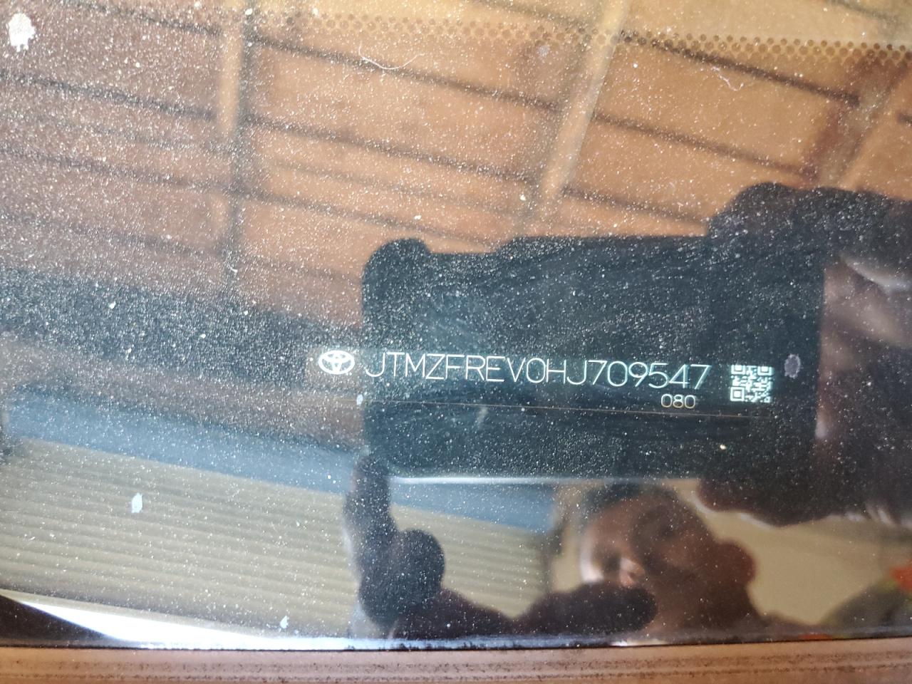 2017 Toyota Rav4 Le VIN: JTMZFREV0HJ709547 Lot: 70043245