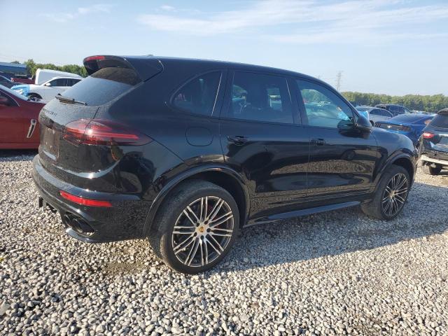  PORSCHE CAYENNE 2016 Черный