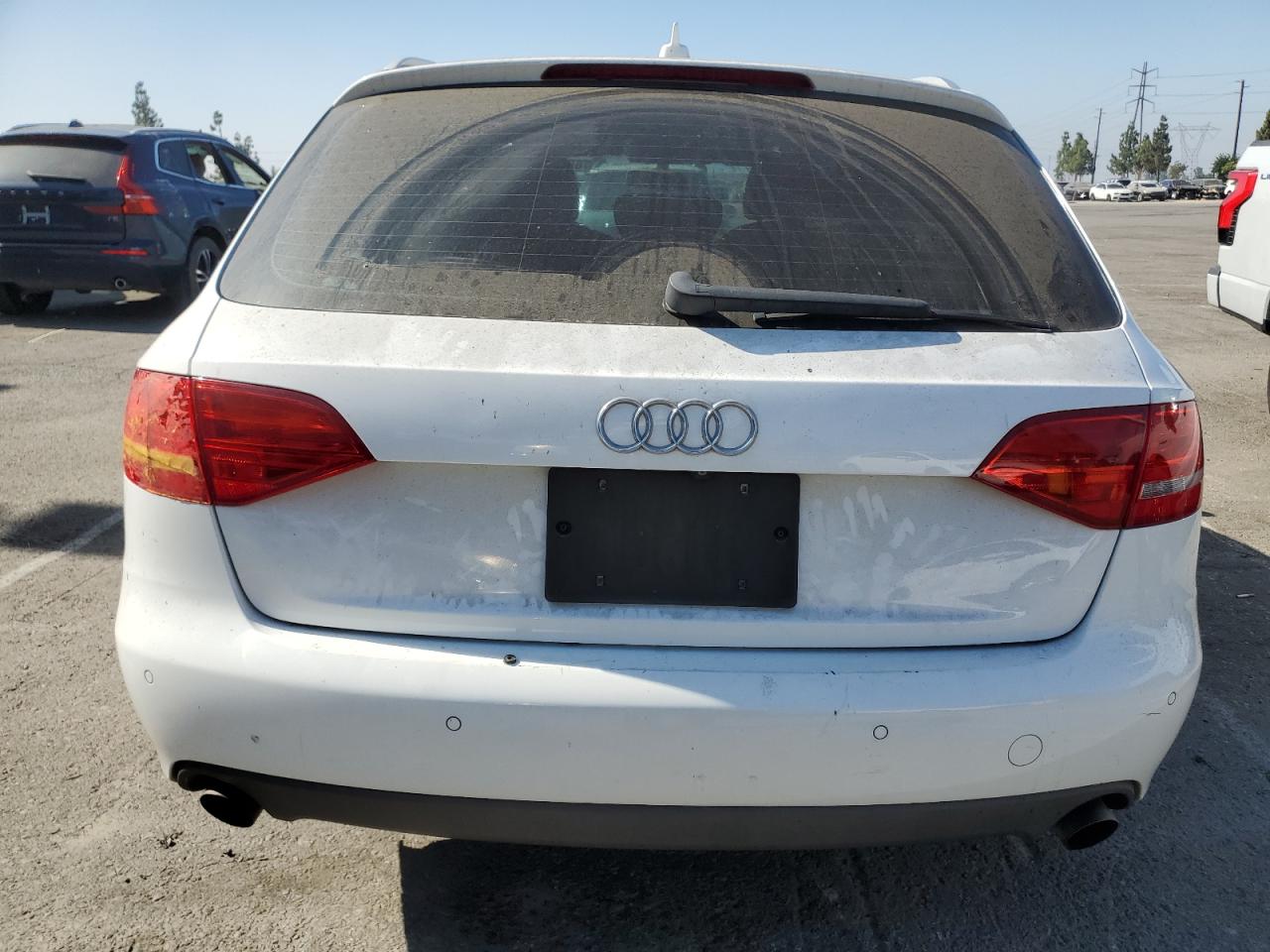 2010 Audi A4 Premium Plus VIN: WAUWFAFL7AA034672 Lot: 86115825