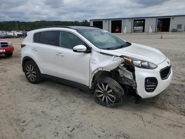  KIA SPORTAGE 2018 Белы