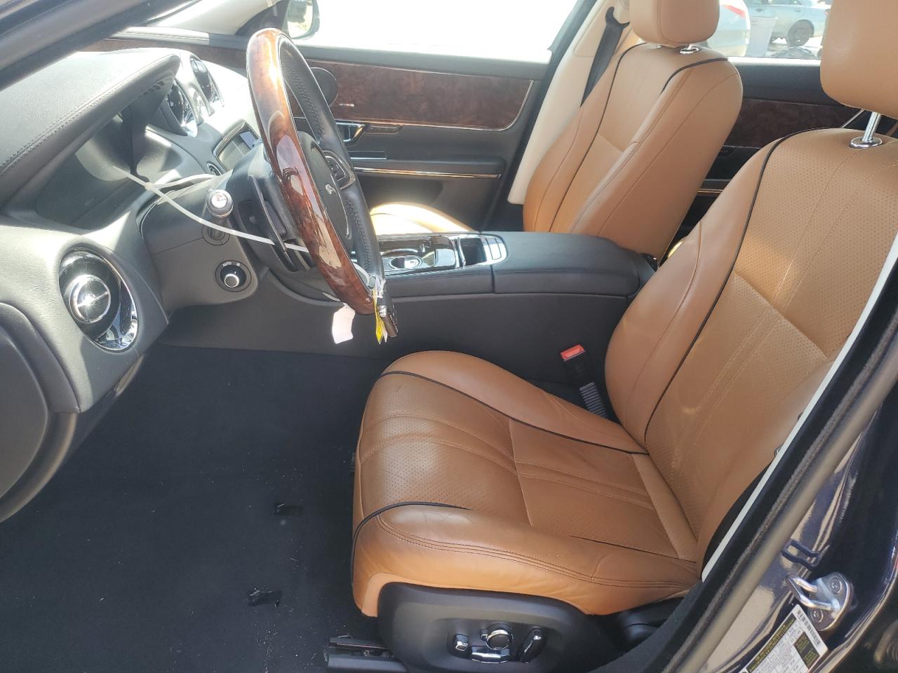 2019 Jaguar Xj R - Sport VIN: SAJWA1C79K8W19675 Lot: 70167705