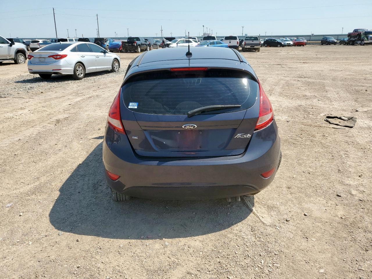 3FADP4EJ0DM132318 2013 Ford Fiesta Se