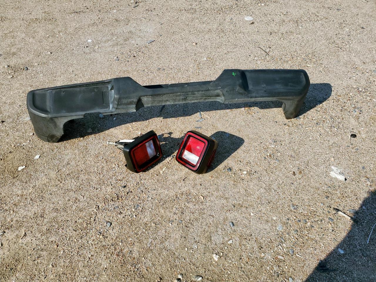 2019 Jeep Wrangler Unlimited Sport VIN: 1C4HJXDG8KW648492 Lot: 69660505