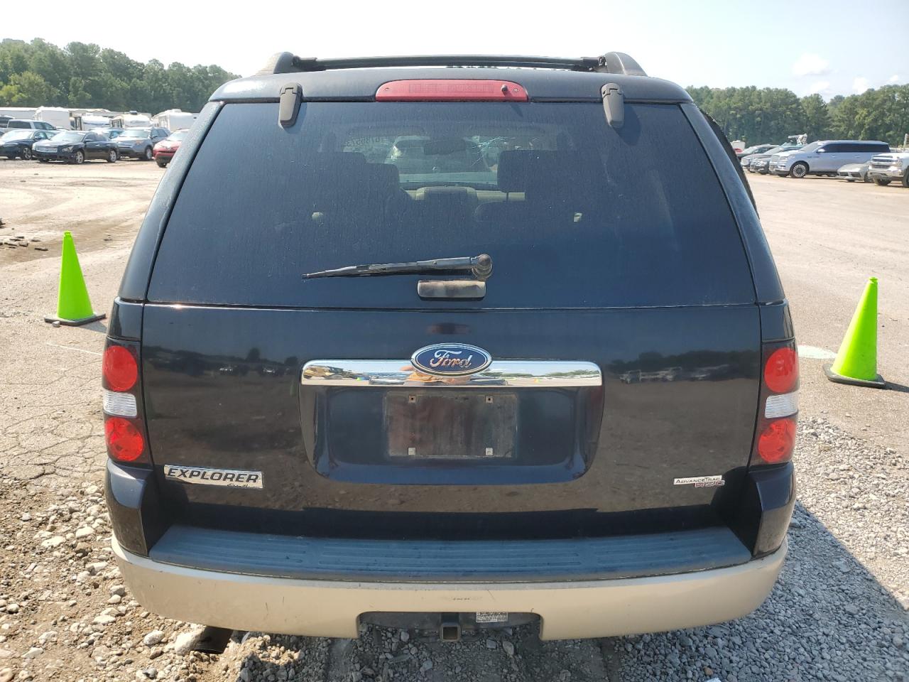 2007 Ford Explorer Eddie Bauer VIN: 1FMEU64E47UB32308 Lot: 67855735