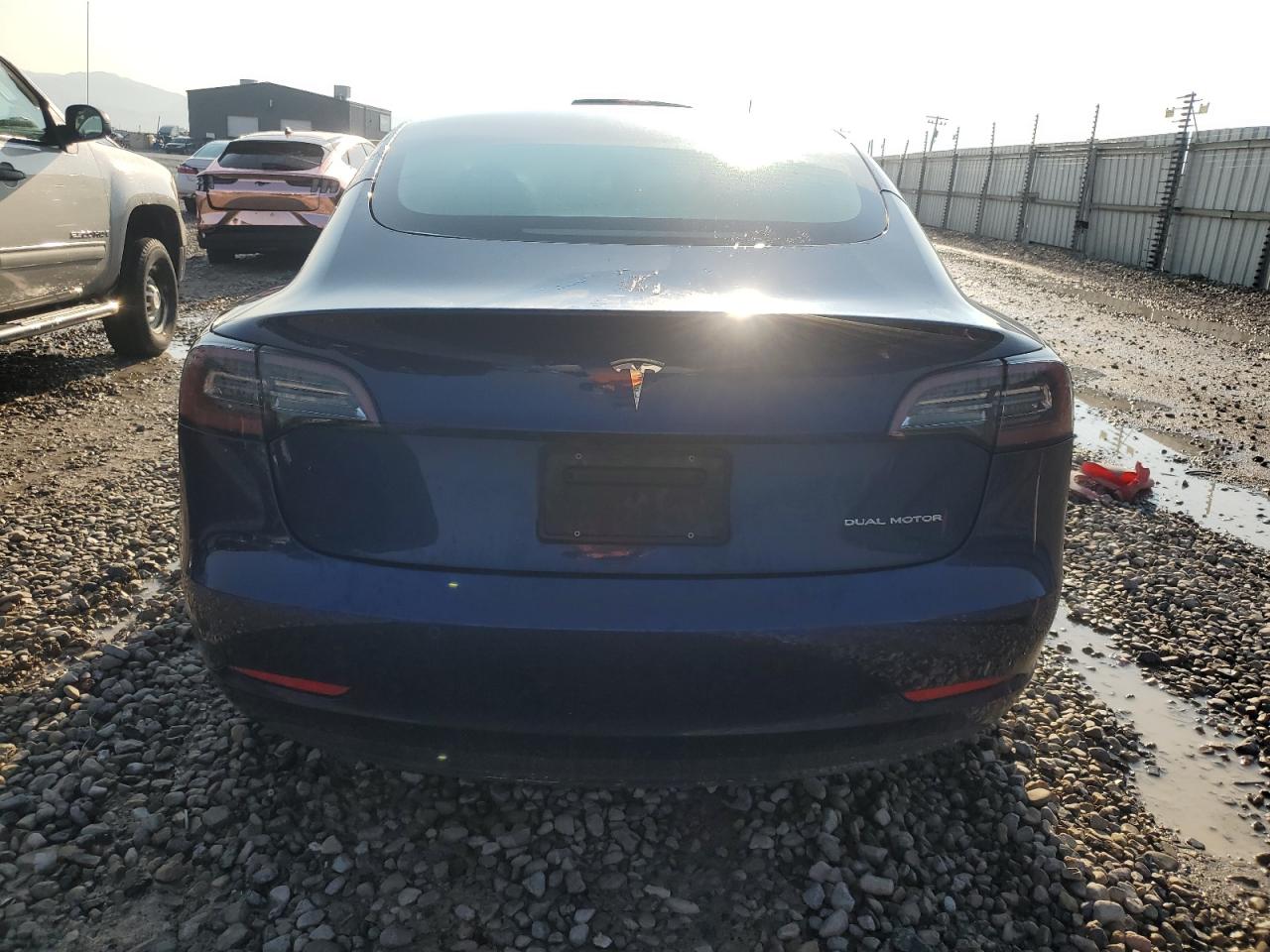 2021 Tesla Model 3 VIN: 5YJ3E1EB1MF927093 Lot: 70583595