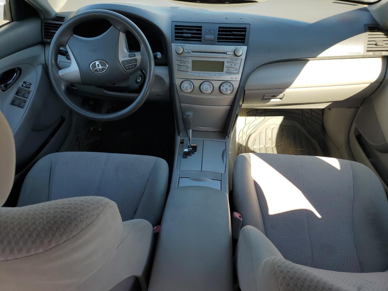 2010 Toyota Camry Base VIN: 4T1BF3EK6AU082857 Lot: 70149915