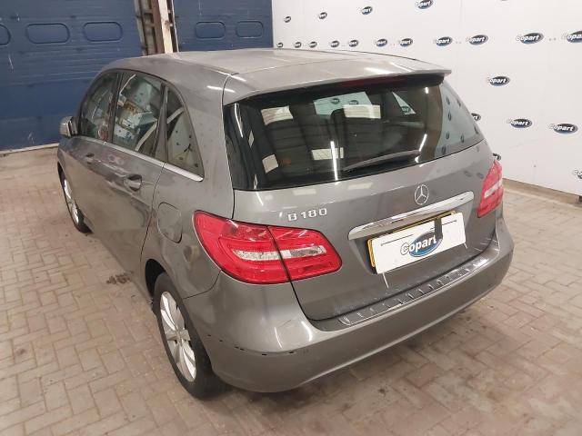 2013 MERCEDES BENZ B180 BLUEE