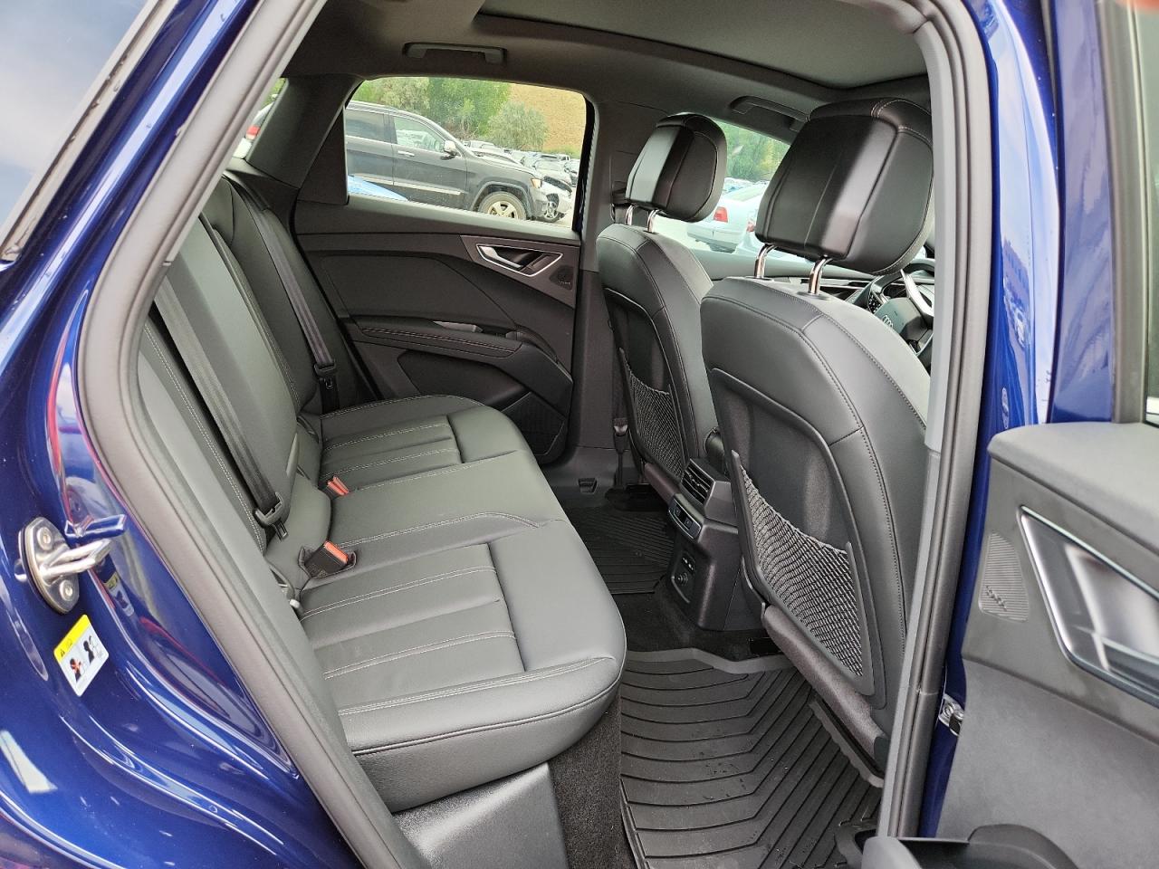 2024 Audi Q4 E-Tron Sportback Premium Plus VIN: WA13UBFZ5RP083670 Lot: 70319395