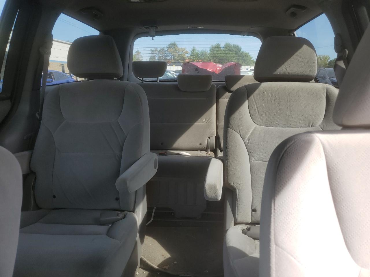 2009 Honda Odyssey Lx VIN: 5FNRL38299B003158 Lot: 70720485