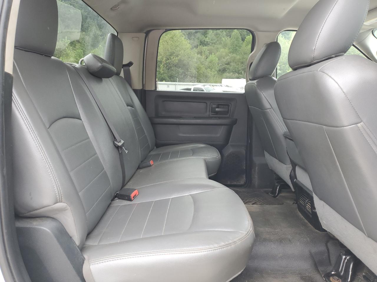 2018 Ram 2500 St VIN: 3C6TR5HT1JG301668 Lot: 70005835