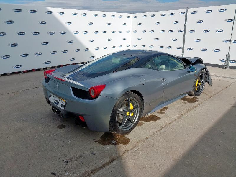 2011 FERRARI 458 ITALIA