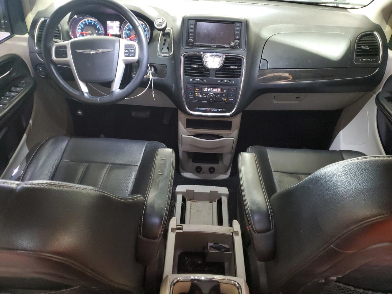 2015 Chrysler Town & Country Touring L VIN: 2C4RC1CG6FR608715 Lot: 69472805