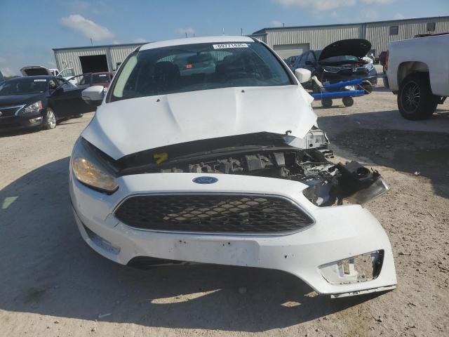  FORD FOCUS 2016 Белы