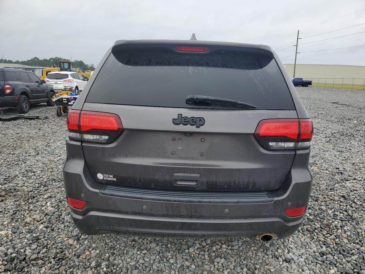 2021 Jeep Grand Cherokee Laredo VIN: 1C4RJEAG8MC860908 Lot: 70721125