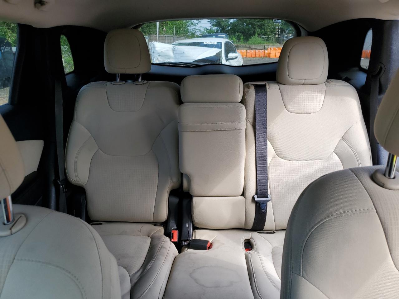 2016 Jeep Cherokee Latitude VIN: 1C4PJMCS5GW263236 Lot: 70124145