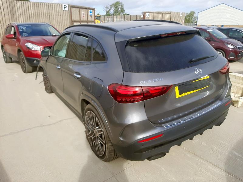 2025 MERCEDES-BENZ GLA AMG LINE