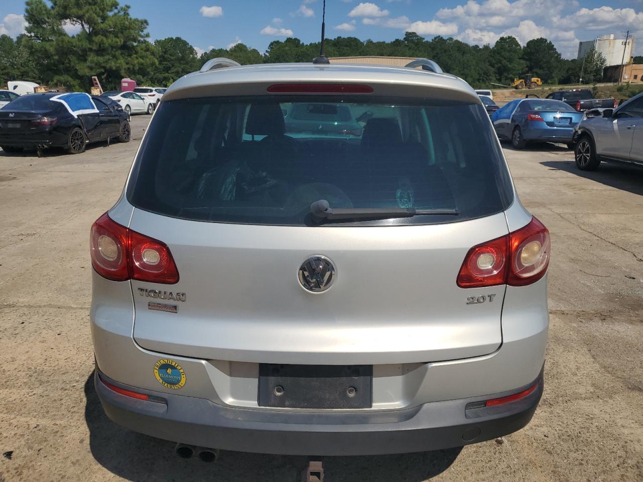 2011 Volkswagen Tiguan S VIN: WVGAV7AX8BW535891 Lot: 70446695