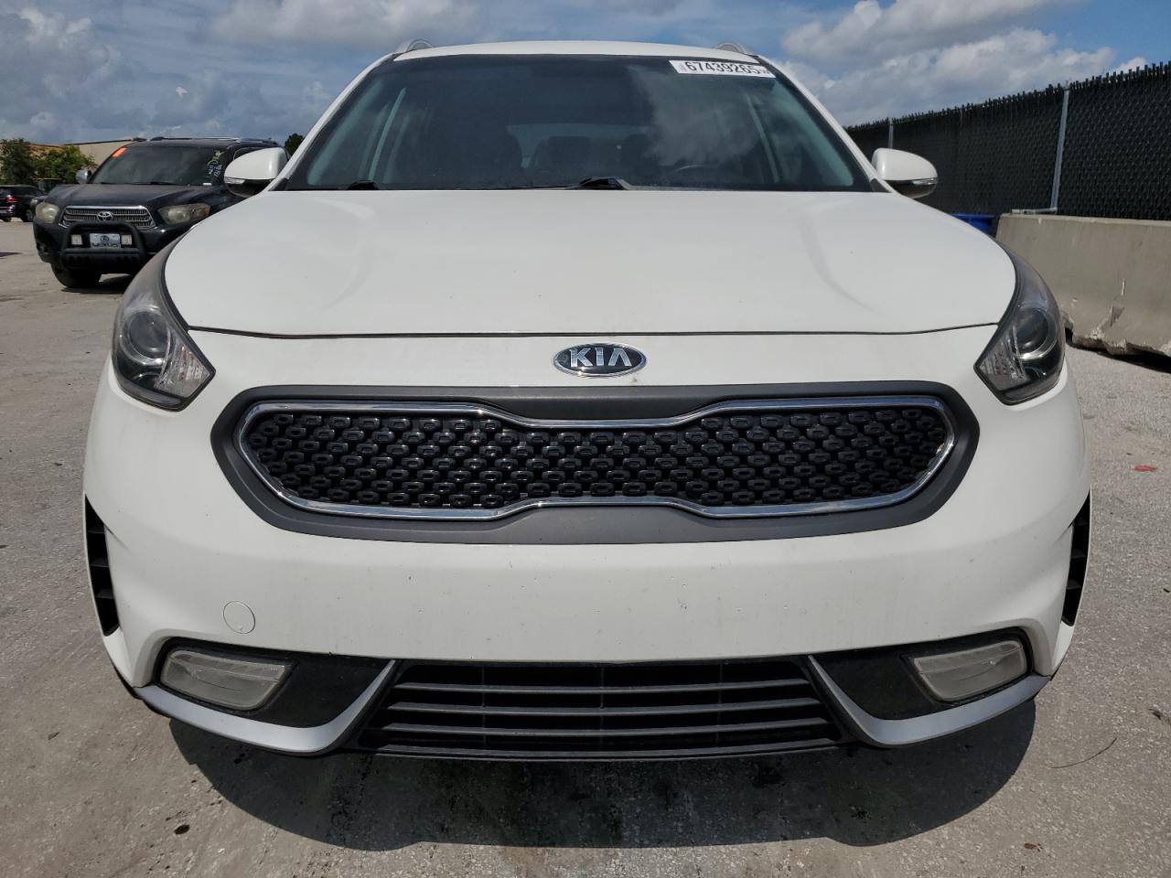 2017 Kia Niro Ex VIN: KNDCC3LC3H5048781 Lot: 67439265