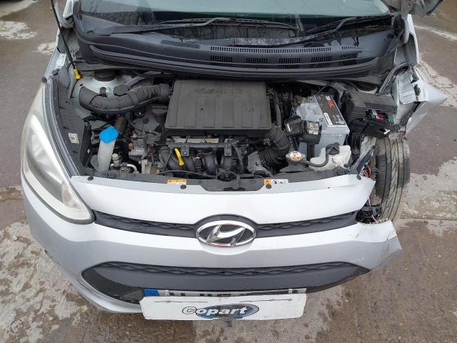 2015 HYUNDAI I10 SE 